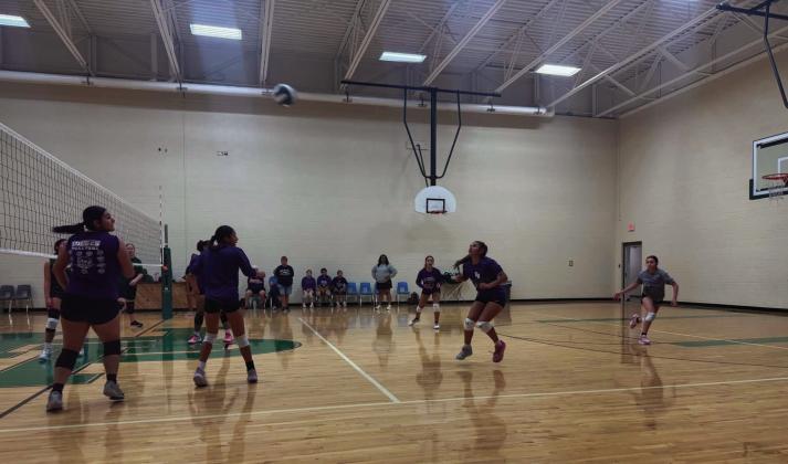 The Dimmitt Bobbies had a great scrimmage at Amarillo Highland Park this past weekend. The Bobbies lost their season opener Tuesday against Littlefield and play in the Vega tournament this weekend.
