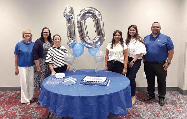 Pictured from left are Leadership Hereford Director – Cherry Laws; Board Members – Dolores Arambula, Tamara Mimms, Stephanie Alonzo, Yasmin Herrera, and Benny Gonzales.
