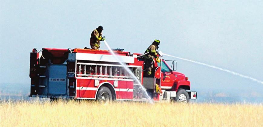 Dimmitt Fire Department fire fighters and first responders, along with the Nazareth and Hereford Fire Departments answered a call on Monday to contain several fires on Hwy 385 north of Dimmitt that were spreading fast and threatening two homes.