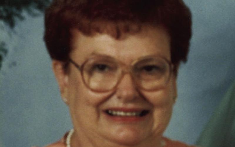 Lores Teters 1929-2022