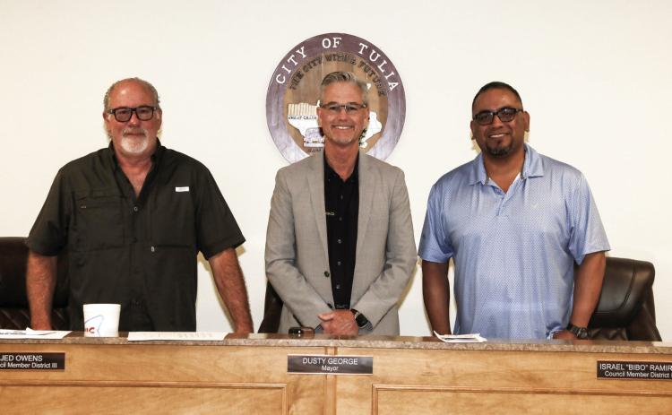 Oath of Office was administered to the newly elected council members District III Councilman Jed Owens, Mayor Dusty George, and District IV Councilman Israel “Bibo” Ramirez.