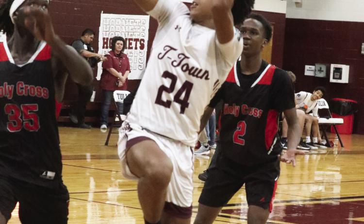 Deshawn Yarbrough avoids the defender as he takes the shot