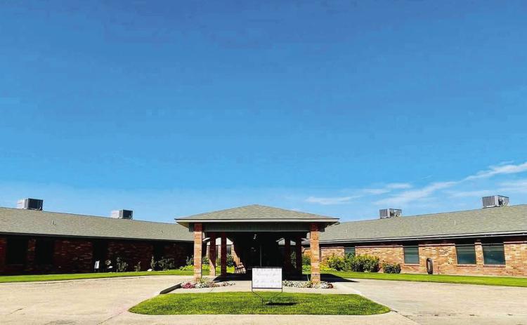 Congratulations to the Hereford Beautification Advisory Board Beauty Spots of the Month for September. Residential- the home of Dwayne and Cheryl Davison at 223 Cherokee and Business- Hereford Nursing and Rehabilitation at 231 N. Kingwood St.