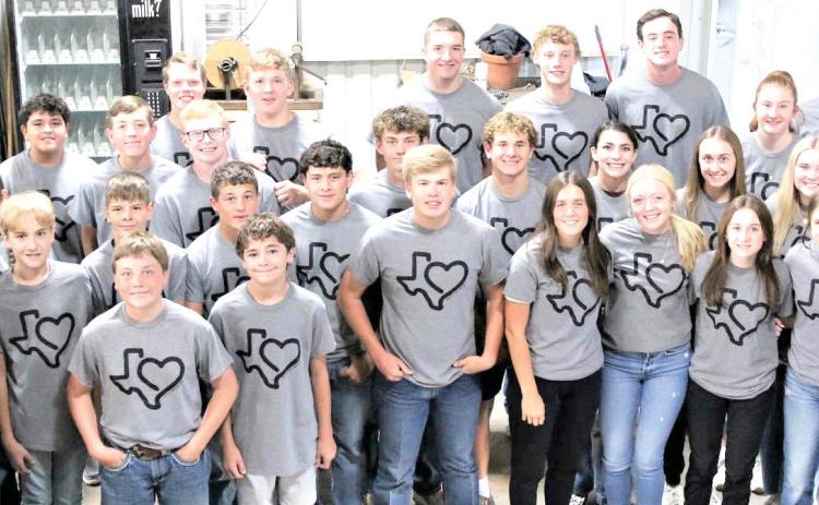 Nazareth FFA alumni donated $2,500 to the Hill Country floods Relief Fund through the Texas FFA Crisis Fund where 100% of the donation is directed to those in need and supports the hardest-hit communities, providing much-needed assistance to FFA members, their families, and agricultural science programs impacted by the disaster. Each student in the Naz FFA chapter received a Texas FFA T-shirt in support of the donation.