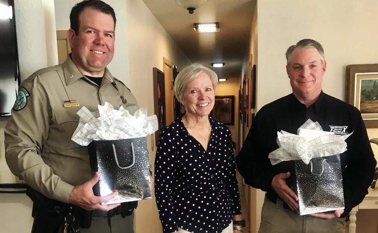 Progressive study club met in the home of Debbi Criswell. Chip Daigle, major with Texas Game Wardens, and retired game warden Clint Hunt shared with the club about their careers and territories and shared some of their experiences.