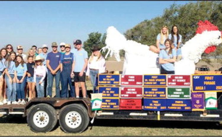 Nazareth FFA came through with another great float for the parade this past weekend. Naz ISD kicked off Homecoming week beginning on Monday.
