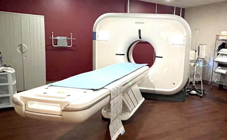 Castro County Healthcare added a great piece of equipment – the Phillips Incisive CT scanner machine. Computed Tomography has revolutionized diagnostic medicine and the advanced x-ray allows doctors and radiologists to view bones, organs, blood vessels and the heart in fine detail. CCH is the third facility in the state of Texas to take delivery of one.