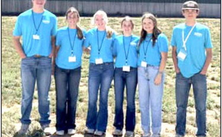 The Nazareth vet science class attended Day 1 of the Dairy Honors Program this past week. They had the opportunity to learn about filtration of water to be reused multiple times day to clean or flush out barns, how to check for mastitis in milk, how a milking parlor operates, different jobs in a dairy and nutrition for dairy cattle. Dairy Honors is a program that is designed to educate and spark interest in young men and women who aspire to start a career in the dairy industry.