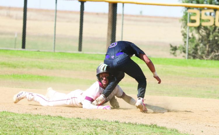 Jarvis Pastrana dives back to 2nd base safely